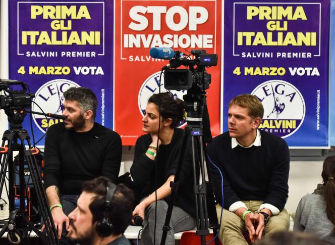 Avant la conférence de presse de la Ligue (ex-Ligue du Nord), à Milan, le 4 mars.