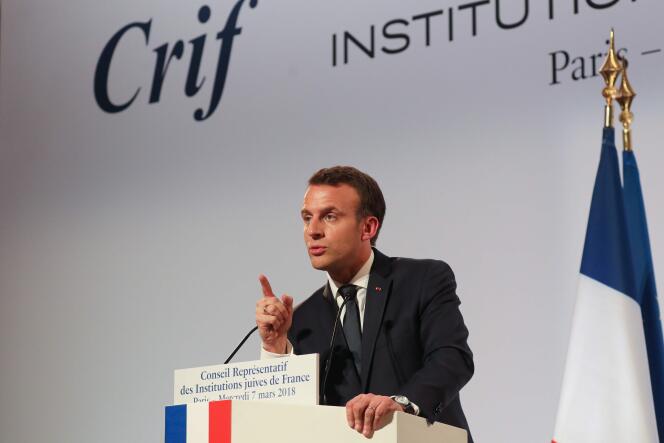 Emmanuel Macron, le 7 mars,  au dîner du CRIF à Paris.