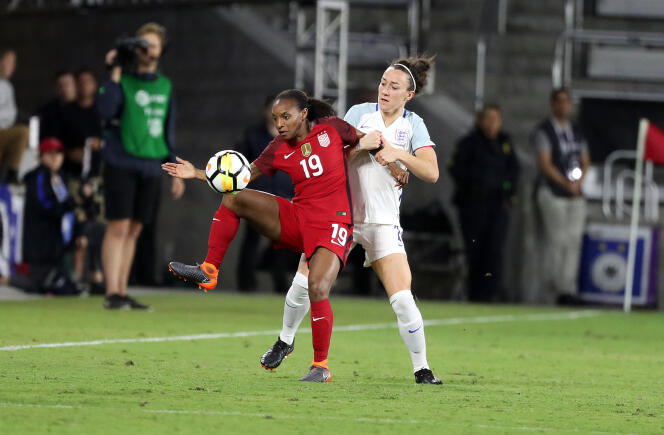Les Anglaises et les Américaines s’étaient affrontées lors d’un match amical en 2018 en Floride où la latérale Lucy Bronze (en blanc) avait eu fort à faire contre Crystal Dunn (en rouge) et Megan Rapinoe. Les trois vont se retrouver en demi-finale de Coupe du monde mardi 2 juillet à Lyon.