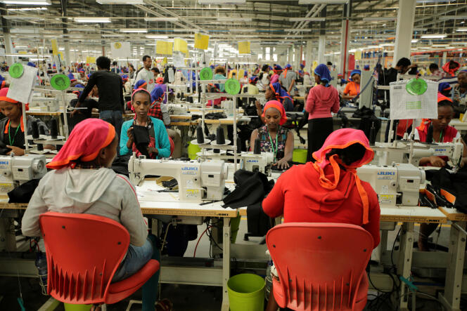Des ouvriers dans une usine textile à Hawassa, en Ethiopie, en novembre 2017.