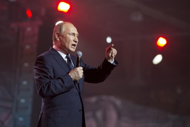 Le président de la Fédération de Russie, Vladimir Poutine, lors d’un forum, à Moscou, le 15 mars.