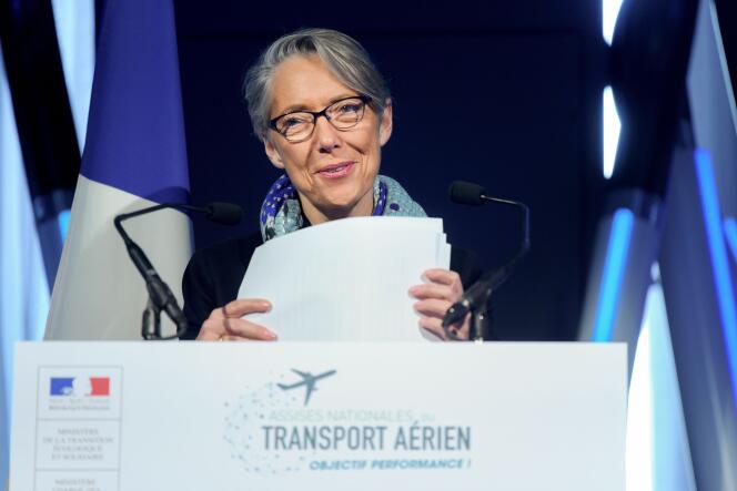 La ministre des transports Elisabeth Borne a ouvert les Assises du transport aérien mardi 20 mars à Paris.