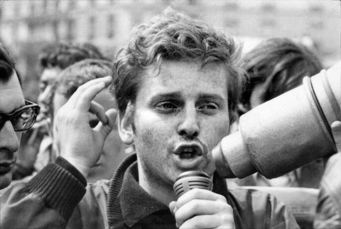 Daniel Cohn-Bendit, lors dâune manifestation, le 13 mai 1968.