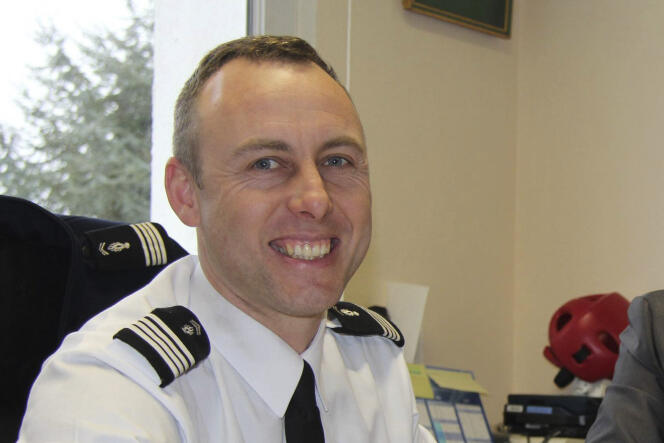 Le lieutenant-colonel de gendarmerie Arnaud Beltrame, à Avranches (Manche), en 2013.