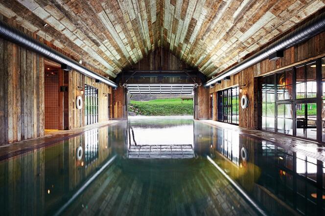 La piscine de la Soho Farmhouse, à Chipping Norton, dans l’Oxfordshire, au Royaume-Uni.