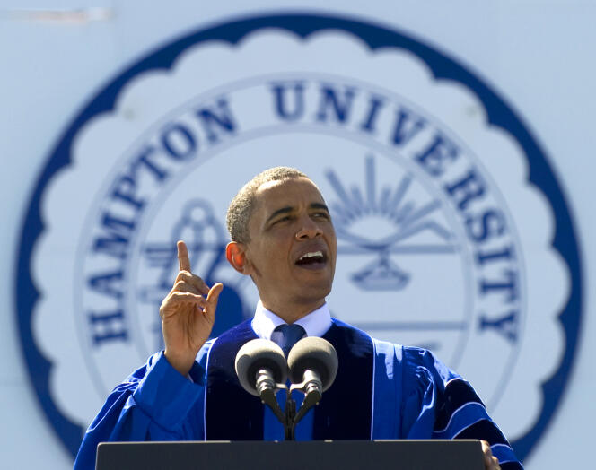 Le président Barack Obama prononce une allocution de bienvenue à l’université de Hampton, en Virginie, le 9 mai 2010.