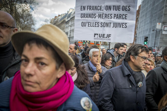 Dans la marche blanche en hommage à Mireille Knoll, à Paris, le 28 mars.