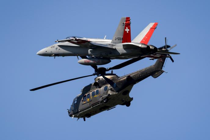 L Armee De L Air Suisse Veut Un Nouvel Avion De Chasse Polyvalent