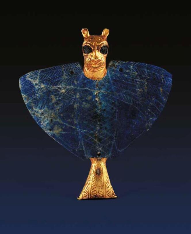 Chauve-souris en or et lapis-lazuli, emblème de la déesse Ichtar, provenant de Mari, Syrie, IIIe millénaire av. J.-C.