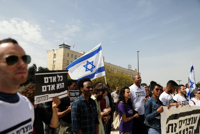 Manifestation d’opposants au plan gouvernemental visant à expulser 42 000 migrants d’Israël.