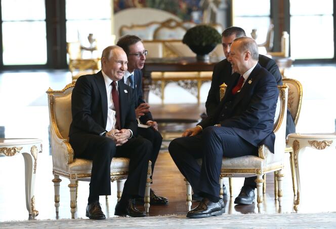 Vladimir Poutine, le président russe, et Recep Tayyip Erdogan, son homologue turc, à Ankara, le 3 avril.