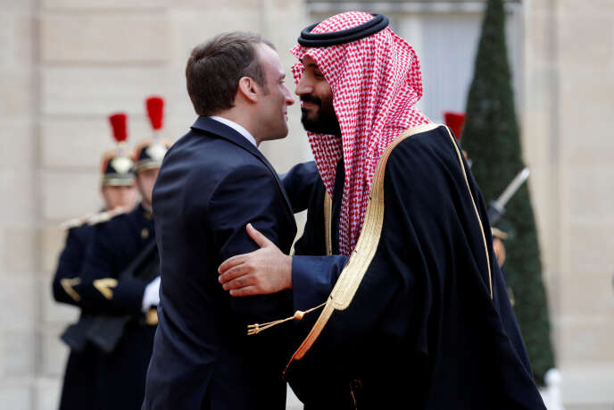 Emmanuel Macron accueille le prince hÃ©ritier saoudien Mohammed Ben Salman au palais de lâElysÃ©e, le 10 avril.