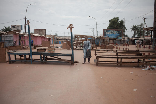 Dans le quartier à majorité musulmane du PK5, à Bangui, le 9 avril 2018, au lendemain du lancement d’une opération conjointe des casques bleus de la Minusca et des forces centrafricaines contre les groupes armés.