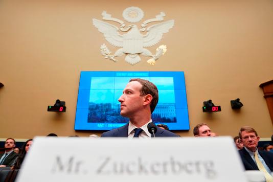 Andrew Harnik / AP Mark Zuckerberg s’excuse régulièrement, au fil des scandales qui émaillent l’existence de Facebook.