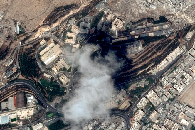 Image satellite du Centre d’études et de recherches scientifiques (SSRC), prise avant les bombardements, au nord de Damas, le 11 avril.