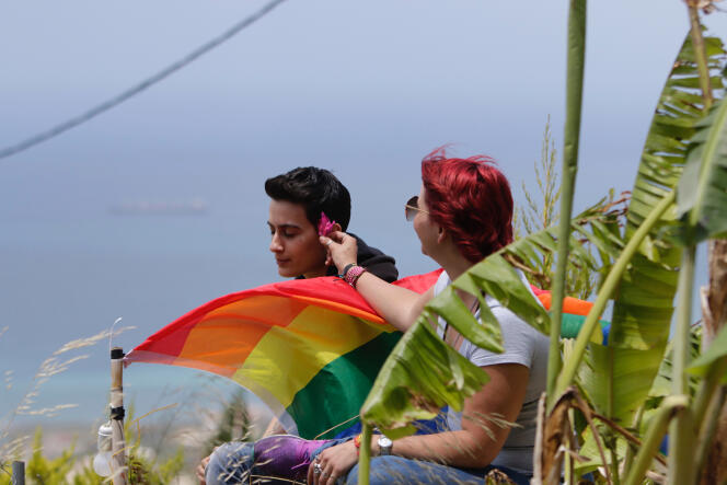A Batroun, au nord de Beyrouth, en mai 2017, lors d’un pique-nique organisé dans le cadre de la première Gay Pride du monde arabe.