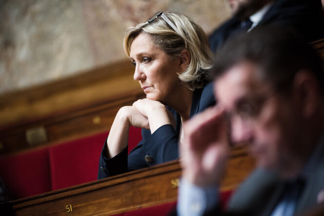 Marine Le Pen lors des débats à l’Assemblée Nationale, à Paris, le 16 avril.
