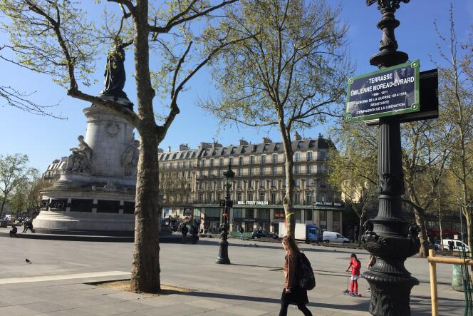 La terrasse Emilienne Moreau-Evrard sur la place de la République, à Paris.