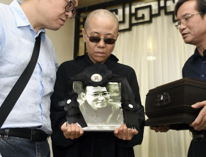 Liu Xia lors des funérailles de Liu Xiaobo, le 15 juillet 2017, à Shenyang.