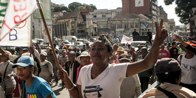 Une manifestation de l’opposition dans les rues d’Antananarivo, le 30 avril 2018.
