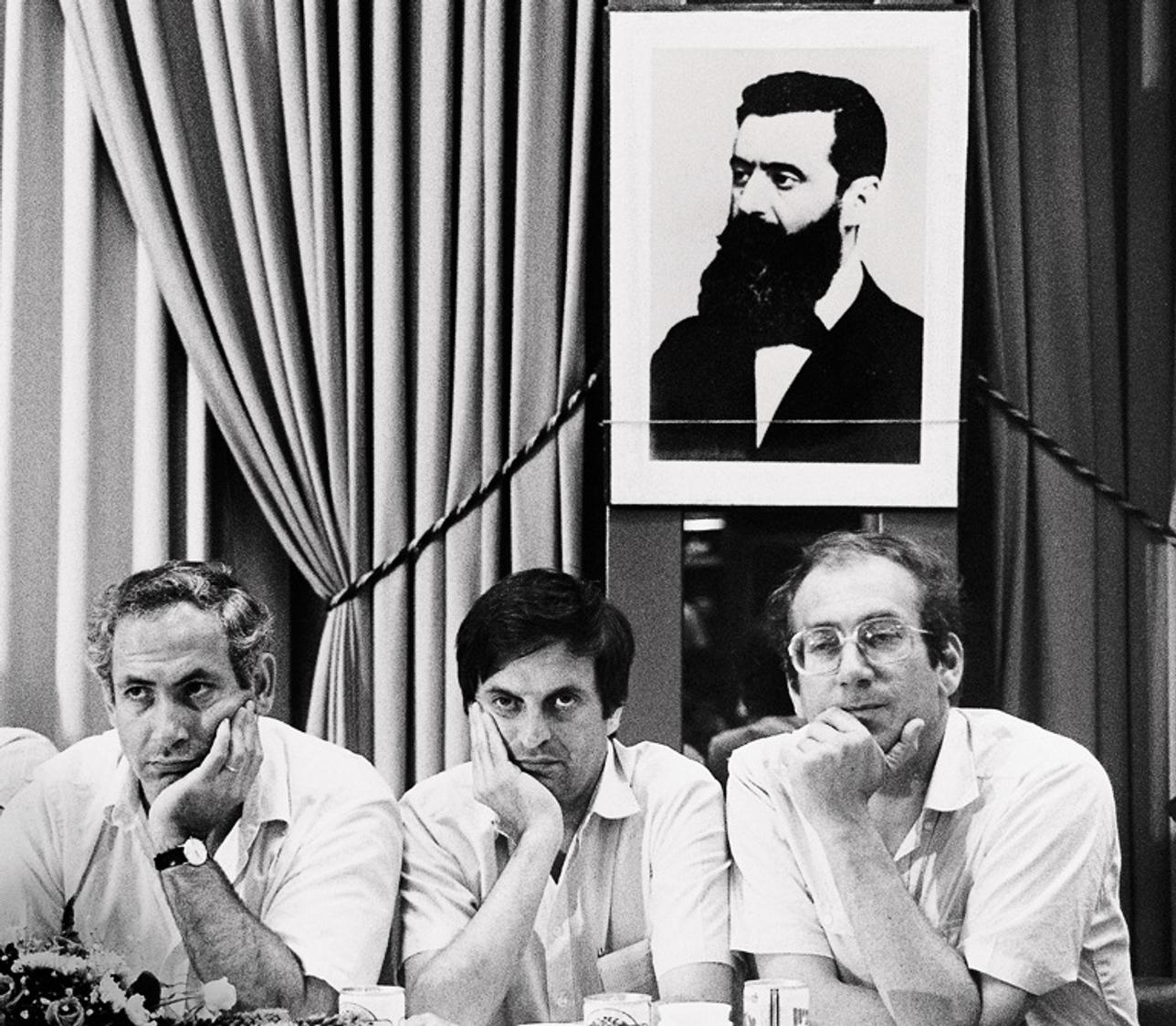 Benyamin Nétanyahou est depuis vingt-cinq ans le pilier du Likoud, la formation historique de la droite. Ici, en 1988.