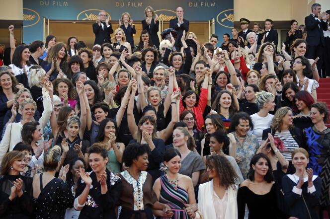 82 femmes du 7e art ont monté ensemble les marches du Festival de Cannes, le 12 mai, pour demander l’égalité femmes-hommes.