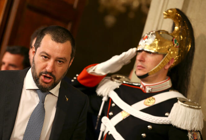Matteo Salvini, leader de la Ligue, à la sortie d’un meeting avec le président italien Sergio Mattarella, 5 avril 2018.