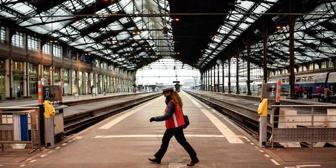 La grève à la SNCF contre le projet de réforme ferroviaire du gouvernement a débuté le 3 avril.