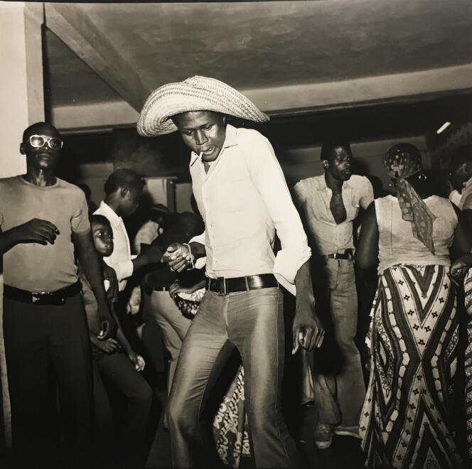 Soirée dansante à Abidjan dans les années 1970.