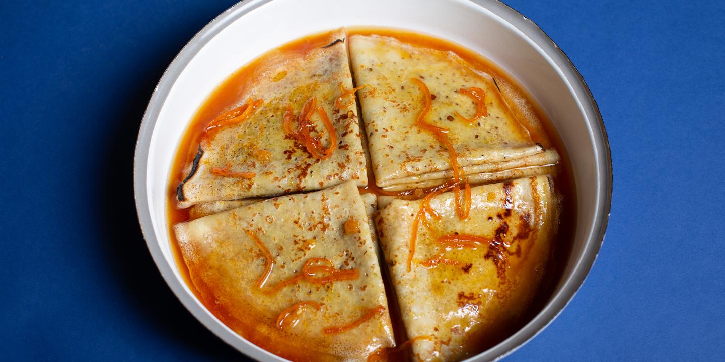 Crepes Suzette La Recette Facile De Benoit Castel Pour La Chandeleur