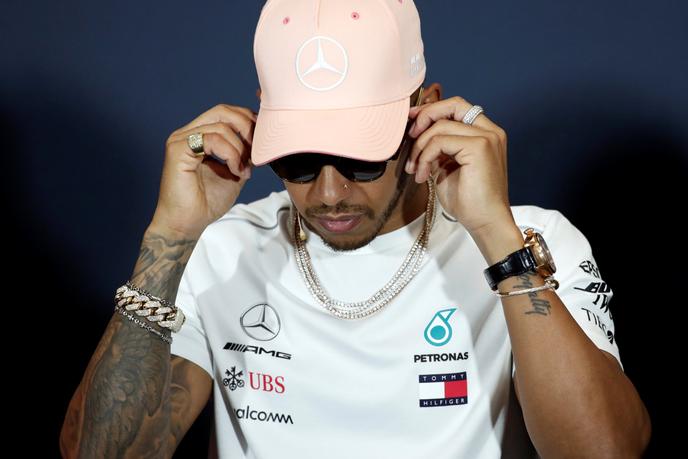 Lewis Hamilton Le Probleme C Est Qu Il N Y A Que Des Riches En F1