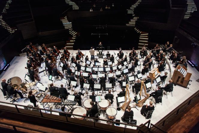 L’Orchestre philharmonique d’Helsinki.