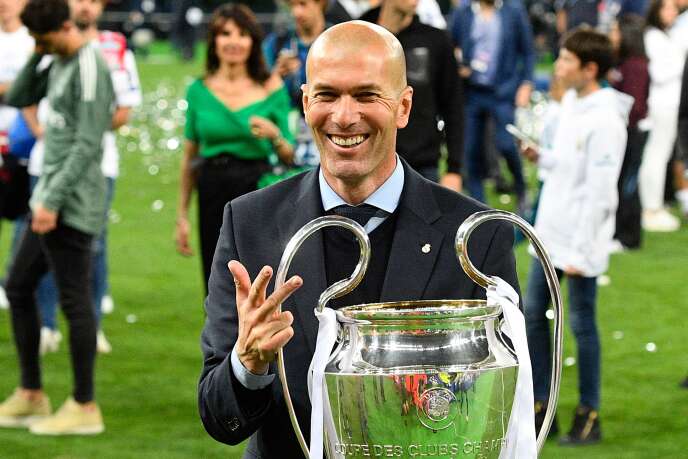 Résultat de recherche d'images pour "zidane real madrid ligue des champions"