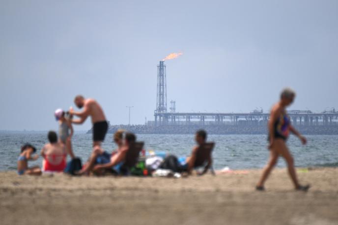 La Pollution Industrielle Impregne Les Habitants De Fos Sur Mer