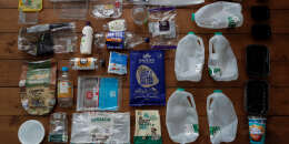 Emballages en plastique utilisés en l’espace d’une semaine par une famille écossaise, le 28 mai à Pitlochry.