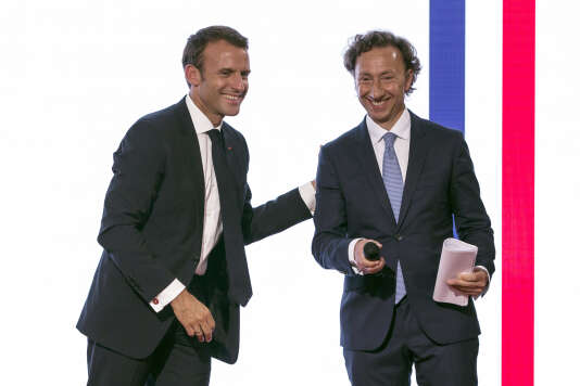 Emmanuel Macron et Â«Â Monsieur patrimoineÂ Â»,Â StÃ©phane Bern, lors du lancement officiel du Loto du patrimoine, au palais de lâ€™ElysÃ©e, le 31 mai.