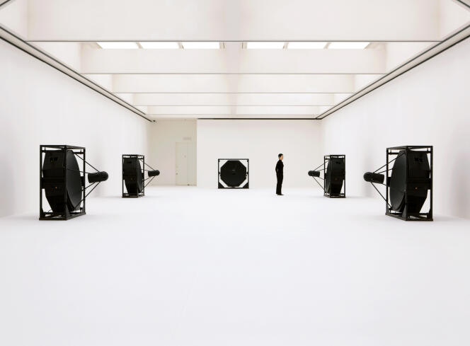 L’installation « Matrix [5ch version] », 2009.
