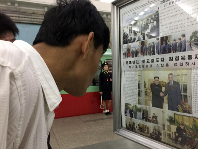 Journaux affichés dans une station de métro de Pyongyang, le 11 juin.
