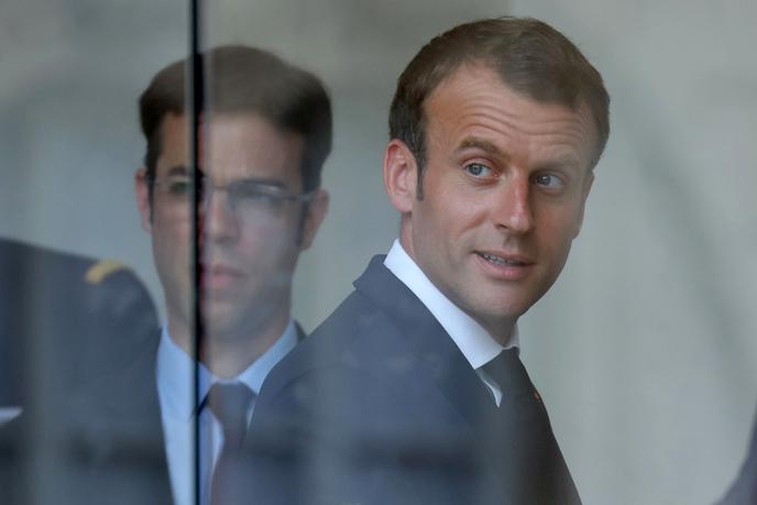 Pour Macron, les aides sociales coûtent un « pognon de dingue » sans résoudre la pauvreté Dc7b739_22697-1bek3b.t1r9f