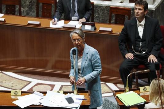 FRANCOIS GUILLOT / AFP Elisabeth Borne, ministre des transports, le 13 juin, jour du vote de la réforme de la SNCF à l’Assemblée nationale.