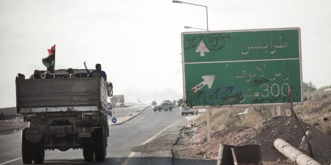 Sur la route de Ras Lanouf, en Libye, en 2011.