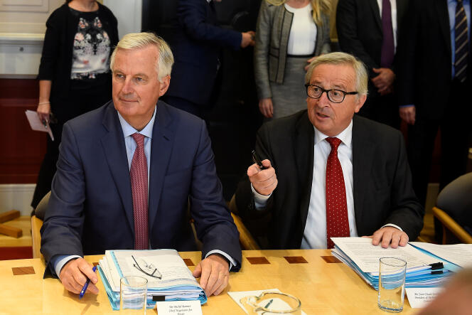 Michel Barnier et Jean-Claude Juncker, le 21 juin à Dublin.