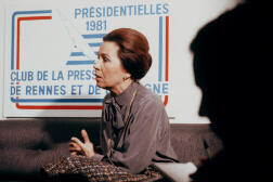 Marie-France Garaud, candidate à l'élection présidentielle, s'exprime lors d'un passage au Club de la Presse, à Rennes, en décembre 1980.