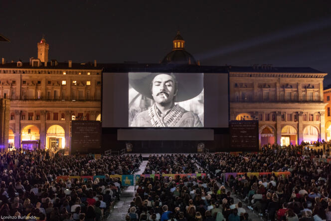 Projection sur la Piazza Magiore à Bologne, le 23 juin 2018.