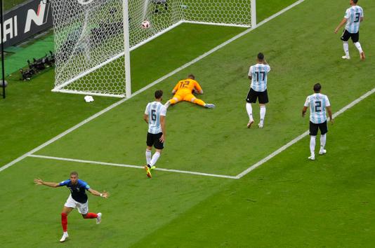 Kylian Mbappé célèbre le troisième but français, le 30 juin 2018, contre l’Argentine.