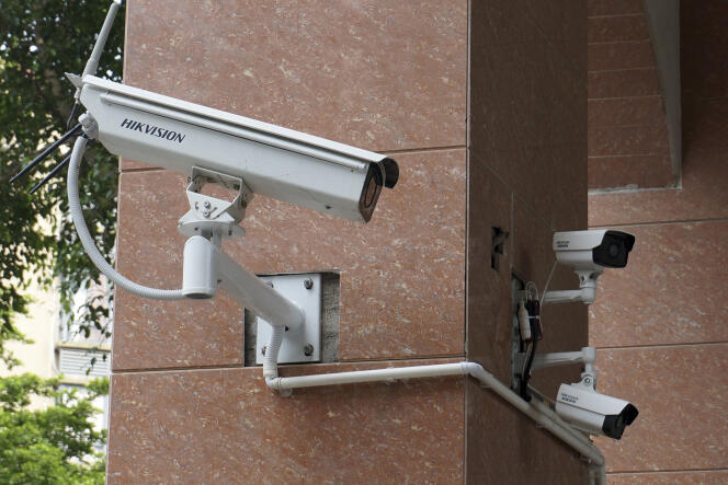 Des caméras de surveillance « intelligentes » à Fuzhou, en Chine.