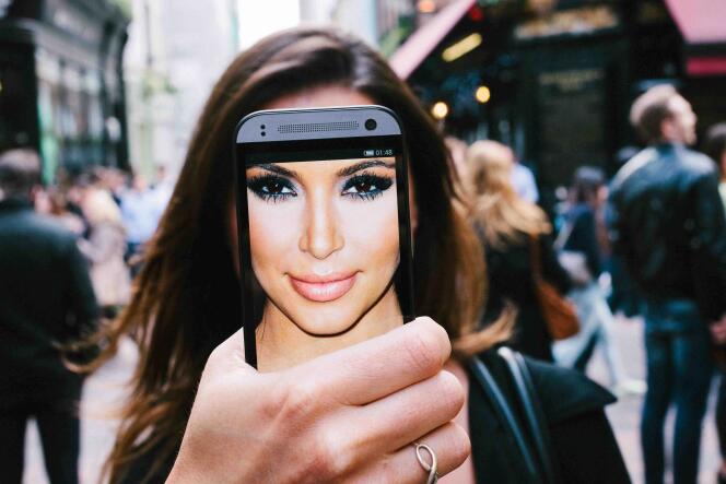 Kim Kardashian, reine du selfie, compte 113 millions d’abonnés sur Instagram.