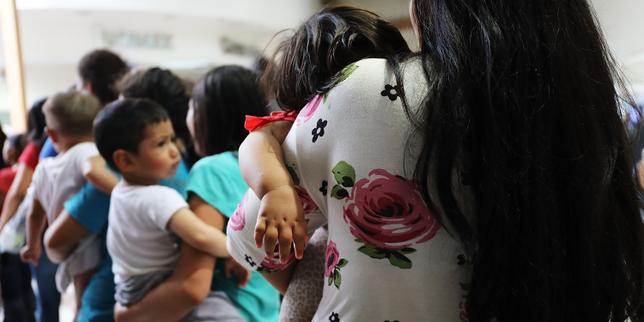 L’administration Trump veut autoriser la détention illimitée d’enfants migrants