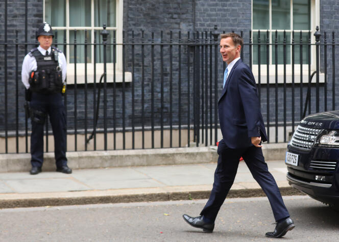Jeremy Hunt à son arrivée à Downing Street, à Londres, le 10 juillet.
