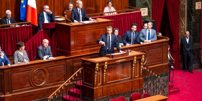 Emmanuel Macron, devant le Parlement réuni en Congrès à Versailles, le 9 juillet.